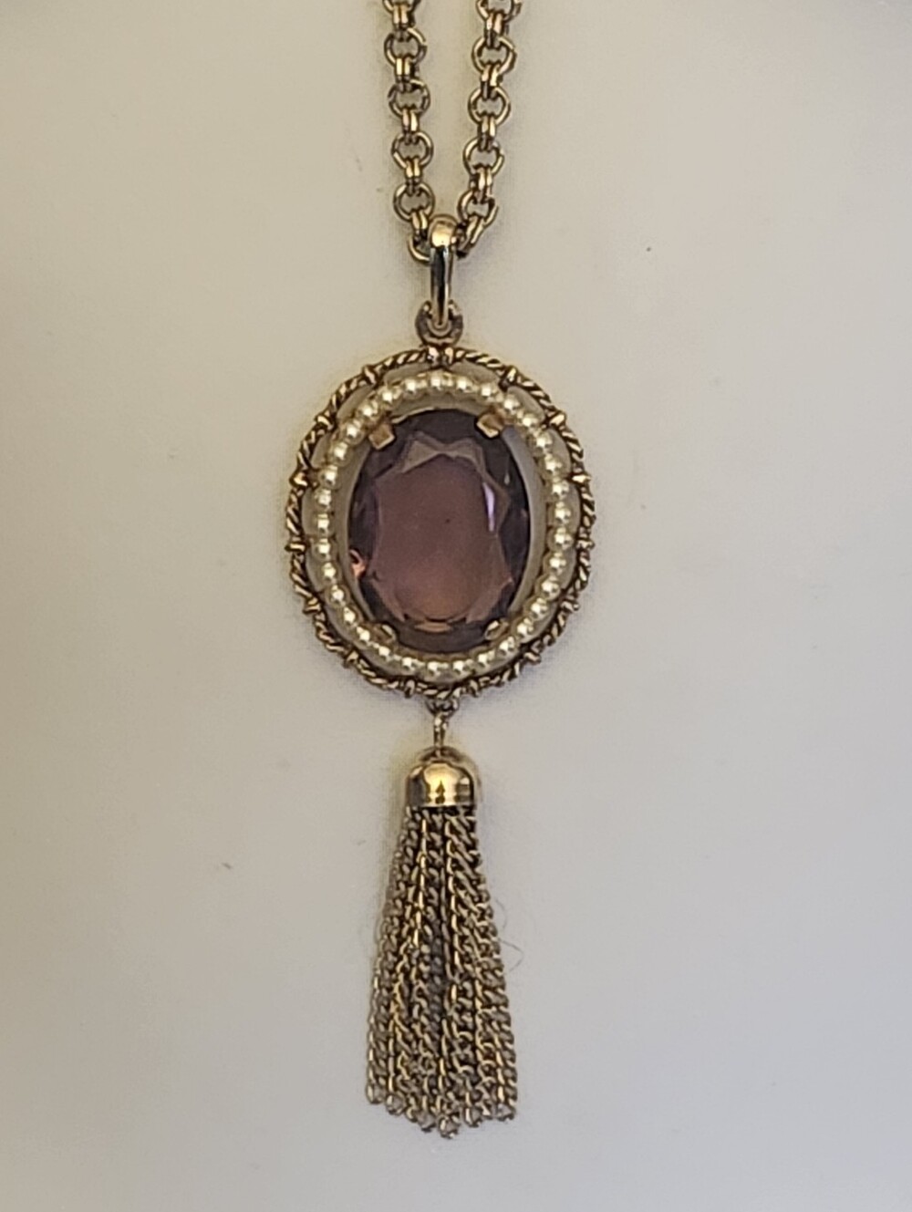 Vtg Gold-Tone Faux Amethyst Stone Tassel Pendant Necklace With Faux Seed Pearls